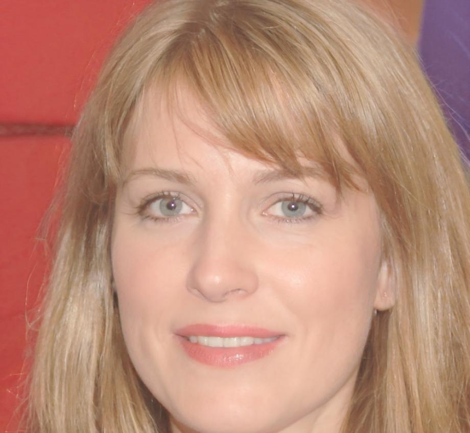 Retrato profesional de Carmen Vallejo